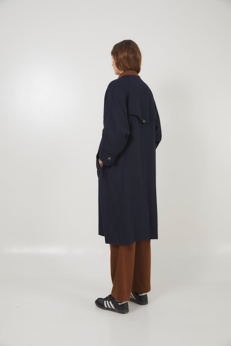 OVER DIAGONAL NAVY COAT