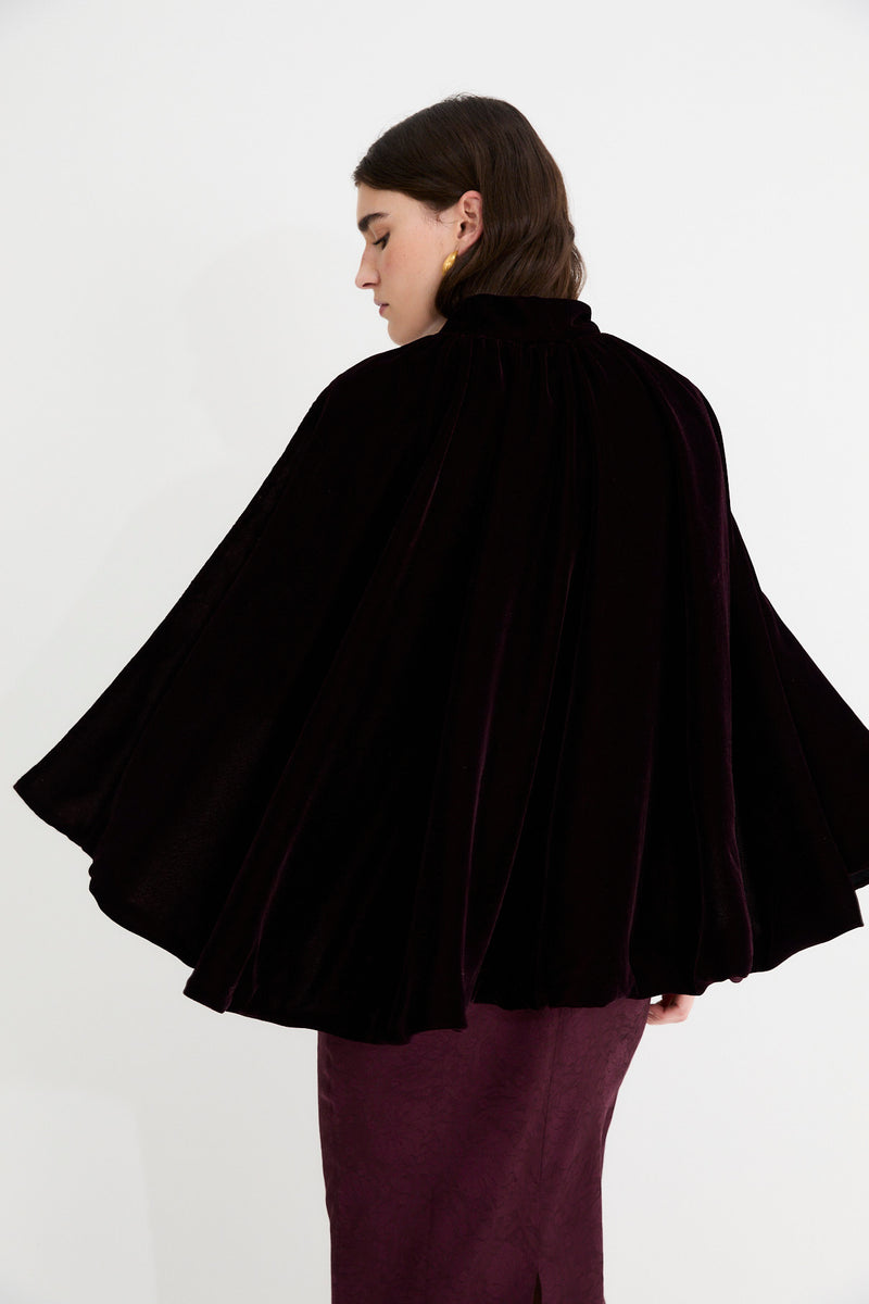 CAPE LAZADA DE VELOURS DE VIN