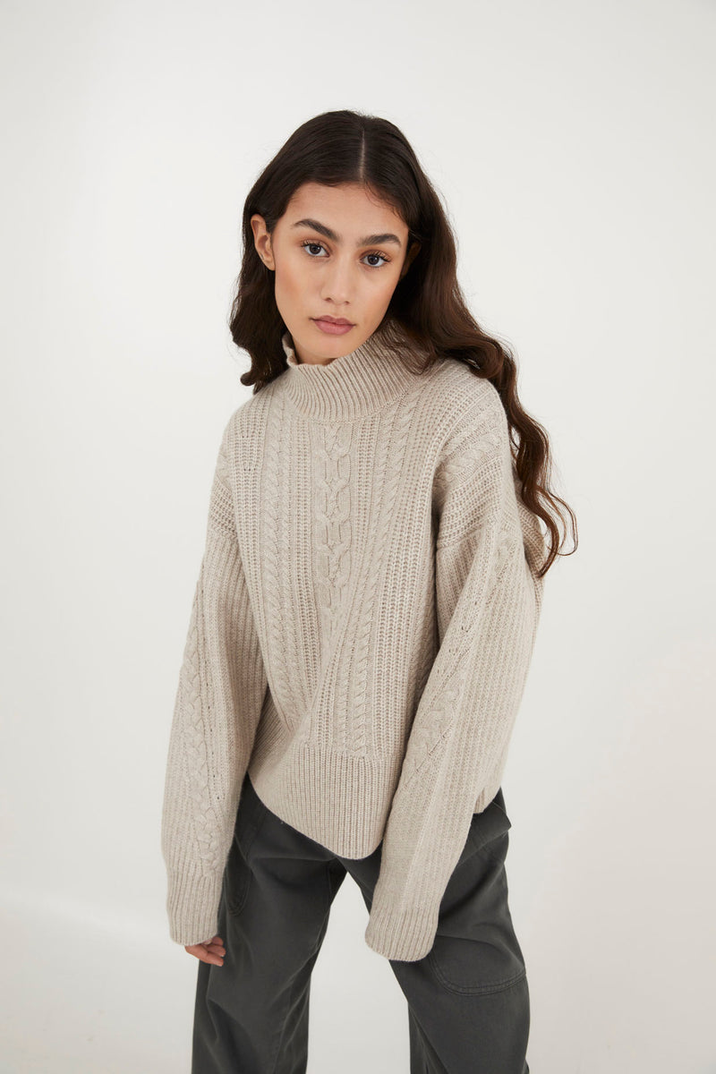 PULL EN MAILLE BEIGE